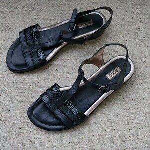 Ecco Women Sandals Leather Upper Black T Strap Gladiator Shoe Size 40 9.5US